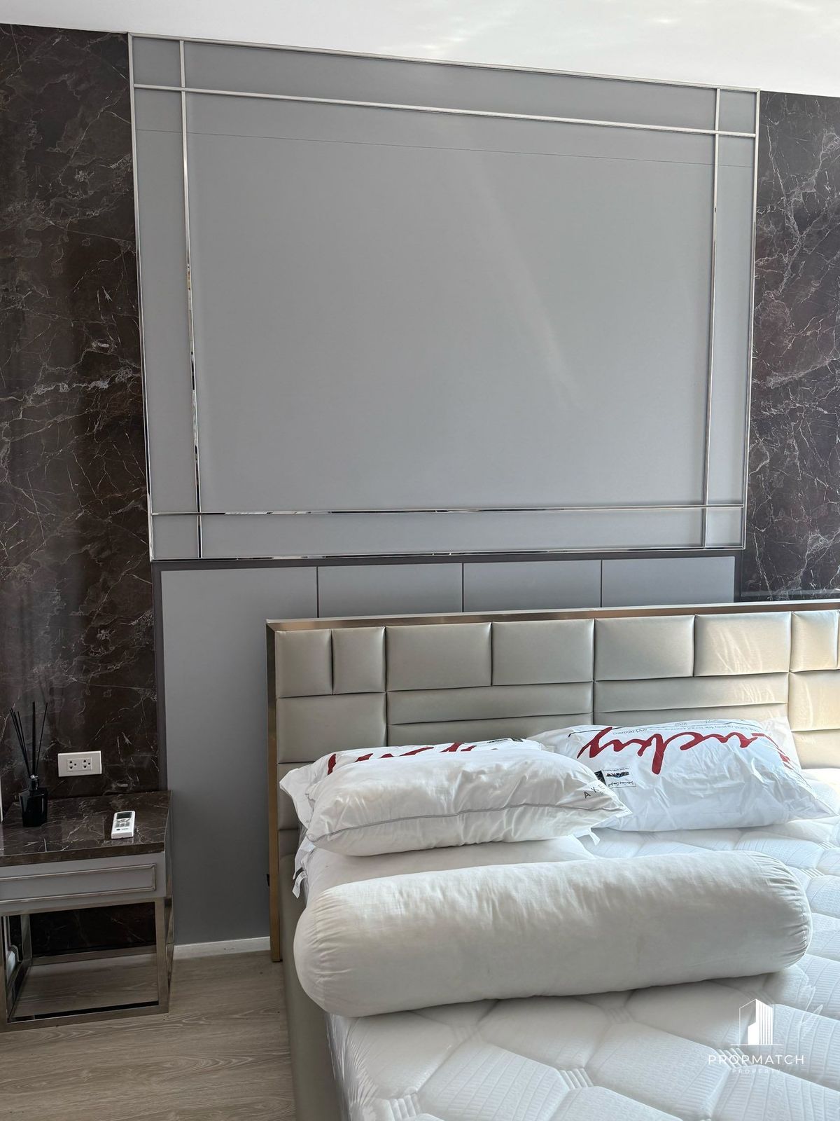 ให้เช่าคอนโดรัชดา ห้วยขวาง : ✨Flash Deal ✨Quinn Ratchada 17( 1Bed 1Bath 44.5SQM.) แต่งครบพร้อมอยู่ !! เพียง 22,000 บาทต่อเดือน Tel.0981315848 @propmatch