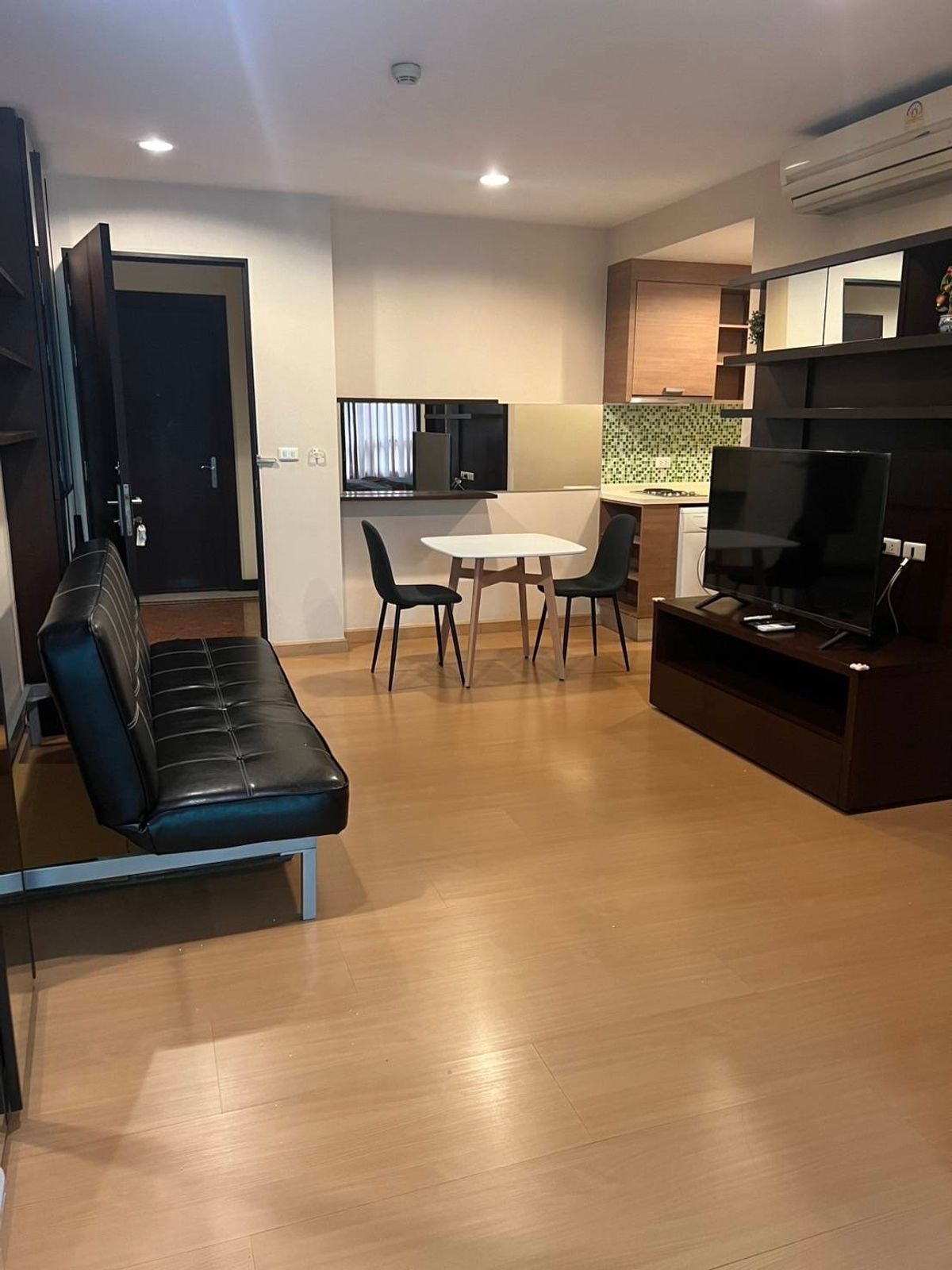 ให้เช่าคอนโดสุขุมวิท อโศก ทองหล่อ : The Address Sukhumvit 42 – ใกล้ BTS เอกมัย