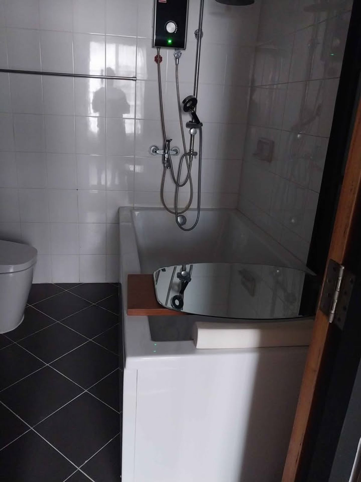 ให้เช่าทาวน์โฮมเลียบทางด่วนรามอินทรา : บ้านกลางเมือง ลาดพร้าว-โยธินพัฒนา แปลงมุม  ให้เช่า 35,000 บาท/เดือน  