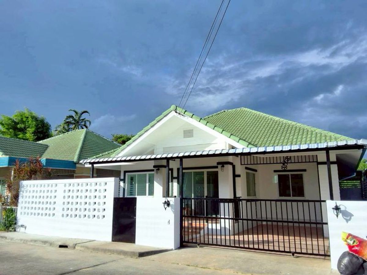 For SaleHouseChiang Mai : Single-storey detached house for sale  3 bedrooms 2 bathrooms and 1 parking.