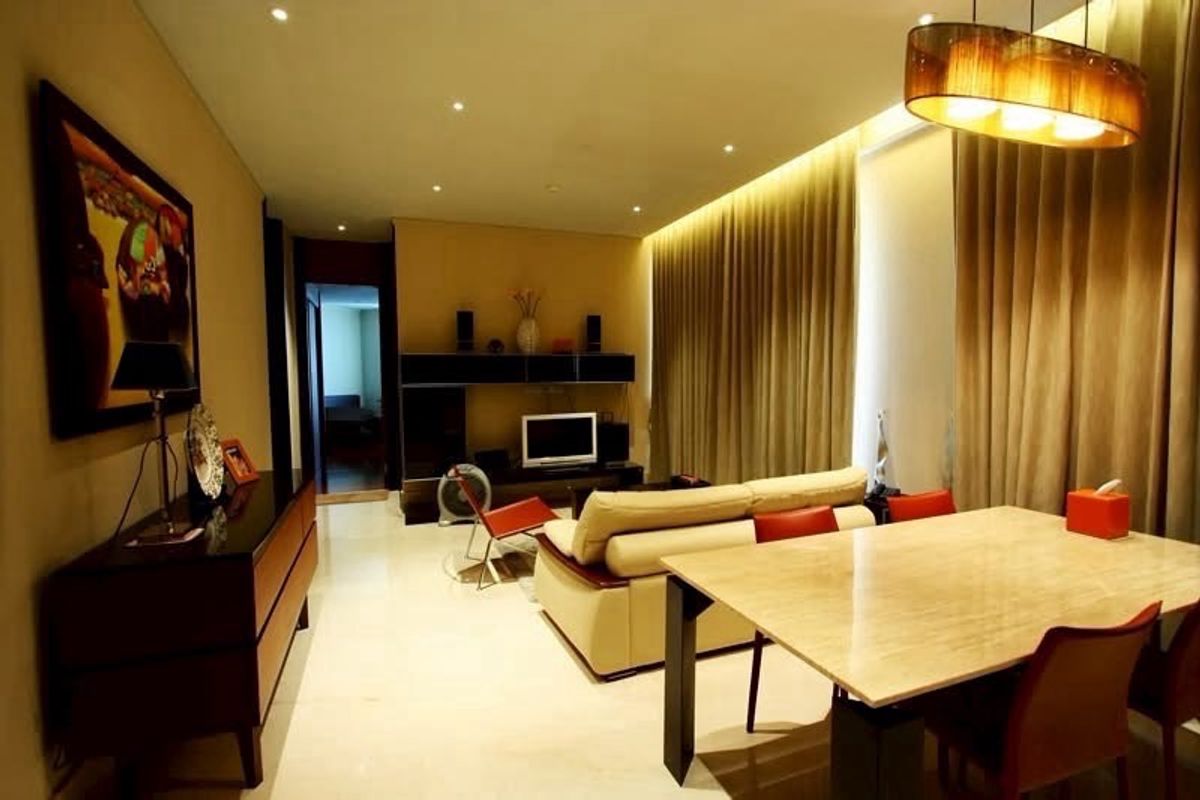 For RentCondoSathorn, Narathiwat : Luxury condo for rent 🔥 The Infinity Sathorn🔥 Floor 9🔥102.32 sqm 🔥2BED🔥 There is a basin 🔥 ready 🔥 R17-3