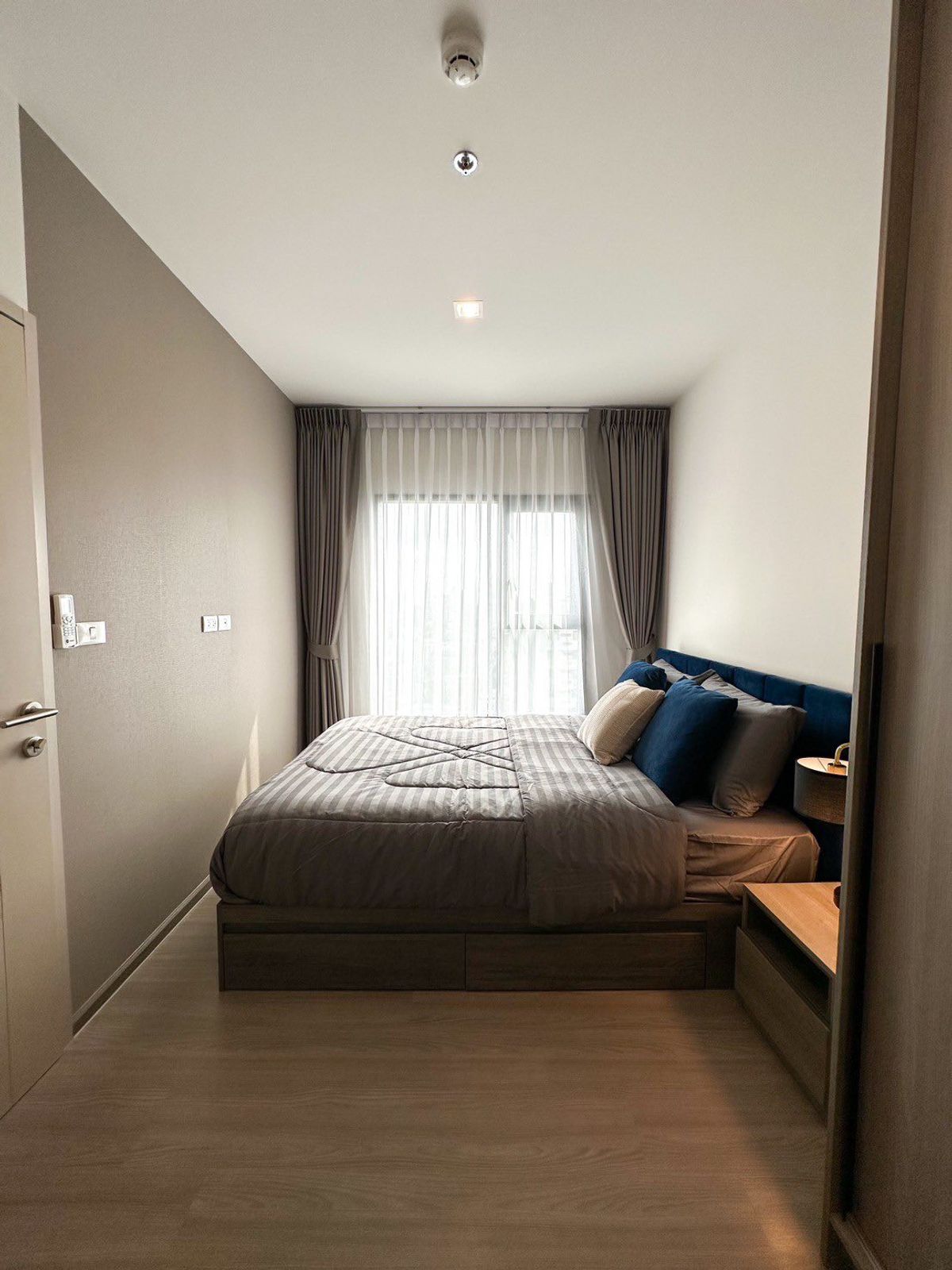 For RentCondoRama9, Petchburi, RCA : For rent ✨ THE BASE Phetchaburi - Thonglor ✨ Fully furnished and equipped with electrical appliances, near BTS Thonglor