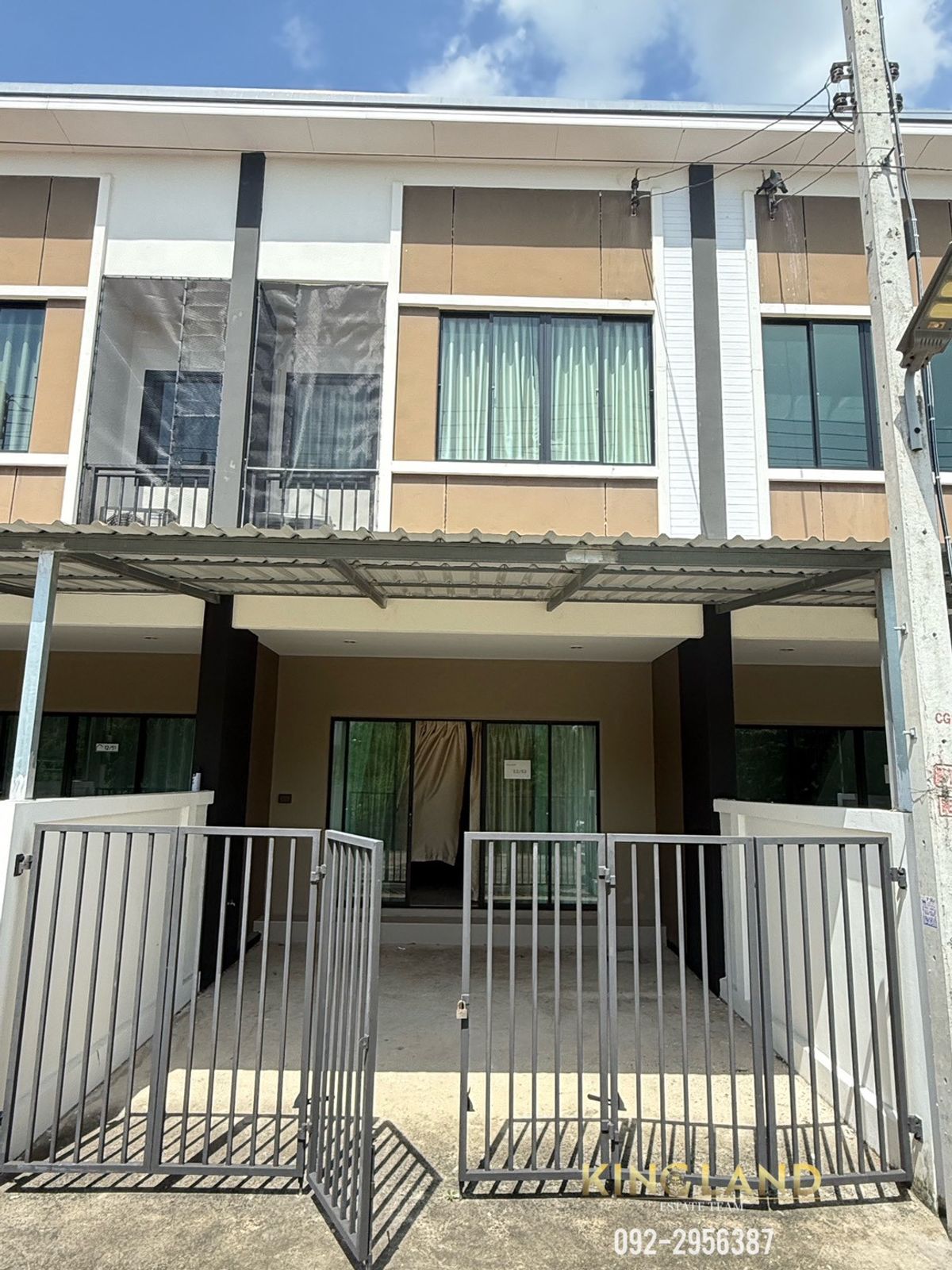 ให้เช่าทาวน์โฮมปทุมธานี รังสิต ธรรมศาสตร์ : 🏡 ให้เช่าทาวน์โฮมใหม่! 2 ห้องนอน 2 ห้องน้ำ 📍 หมู่บ้านแคปปิตอล ชุมชนหลักทรัพย์ | รังสิต–ธัญบุรี คลอง 8 (ฝั่งคลอง) 🔥ราคาพิเศษ! 9,000 บาท/เดือน