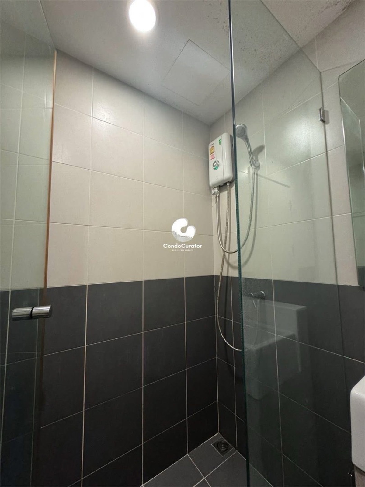 ให้เช่าคอนโดปิ่นเกล้า จรัญสนิทวงศ์ : @condocurator 📍ให้เช่า IDEO Mobi Charan - Interchange เฟอร์นิเจอร์ครบ [PM1080]