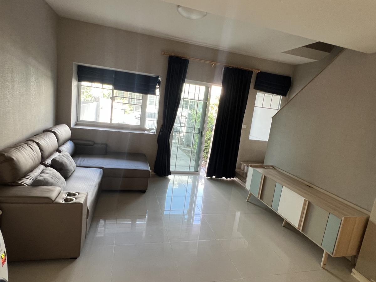 ขายทาวน์โฮมสมุทรปราการ สำโรง : บ้านสวย 2 ห้องนอน พร้อมอยู่ ย่านบางนา 26,000 บาท/เดือน | Stunning 2-Bed Home in Bangna for Just 26,000 THB/month!