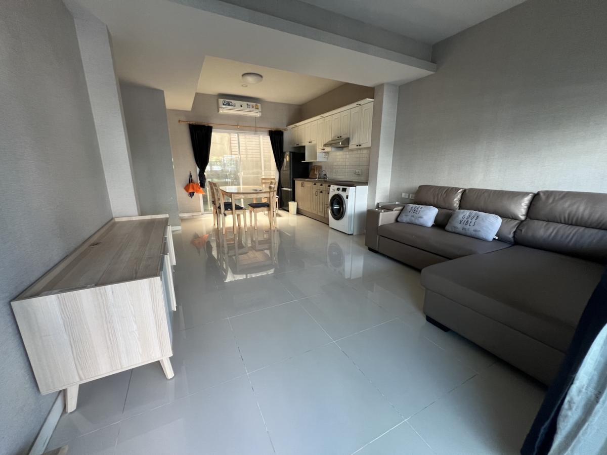 ขายทาวน์โฮมสมุทรปราการ สำโรง : บ้านสวย 2 ห้องนอน พร้อมอยู่ ย่านบางนา 26,000 บาท/เดือน | Stunning 2-Bed Home in Bangna for Just 26,000 THB/month!