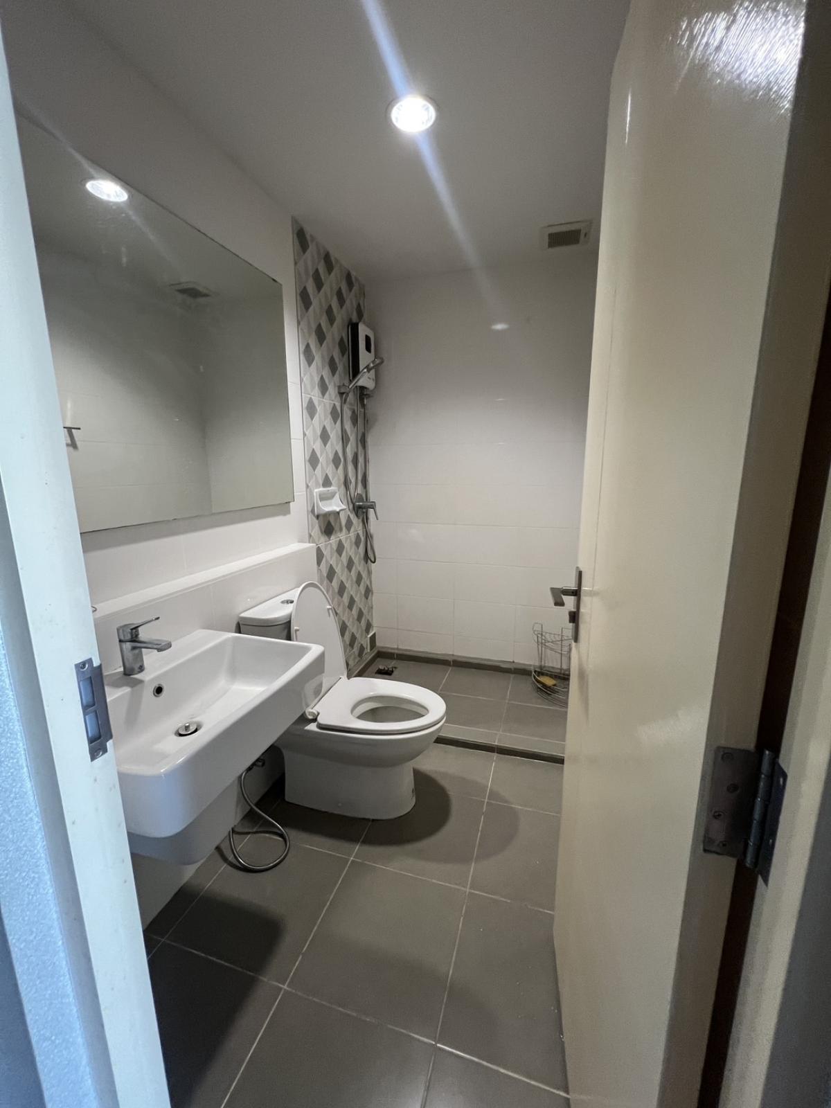 ขายทาวน์โฮมสมุทรปราการ สำโรง : บ้านสวย 2 ห้องนอน พร้อมอยู่ ย่านบางนา 26,000 บาท/เดือน | Stunning 2-Bed Home in Bangna for Just 26,000 THB/month!