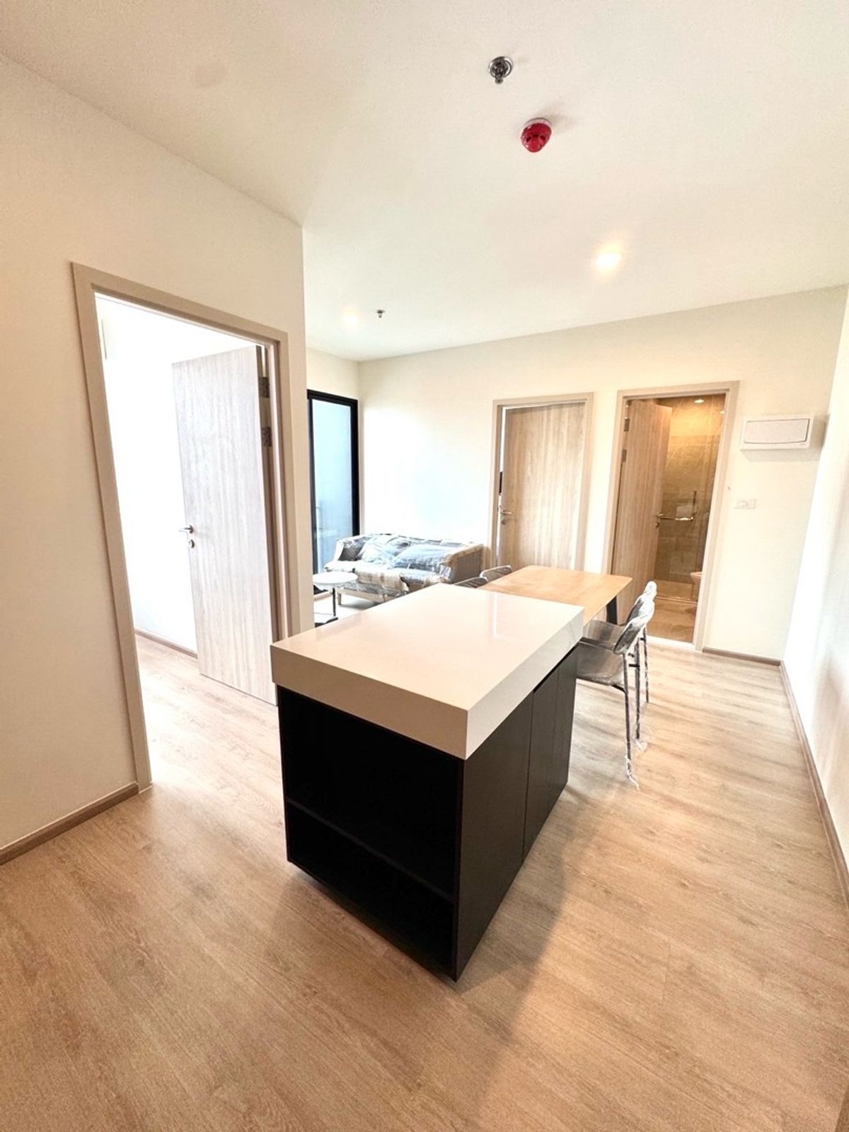 For RentCondoRama9, Petchburi, RCA : 🔥 New condo, central, heart, Rama 9, Nue District R9 - Near MRT🔥