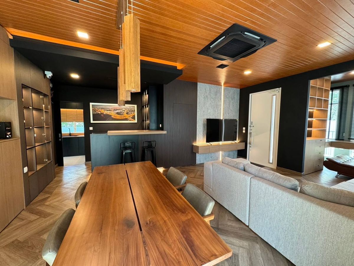 For RentHouseLadkrabang, Suwannaphum Airport : K-6446 Urgent rent! Detached house, Manthana Bangna Wongwaen (Ramkhamhaeng 2), ready to be near Bangna