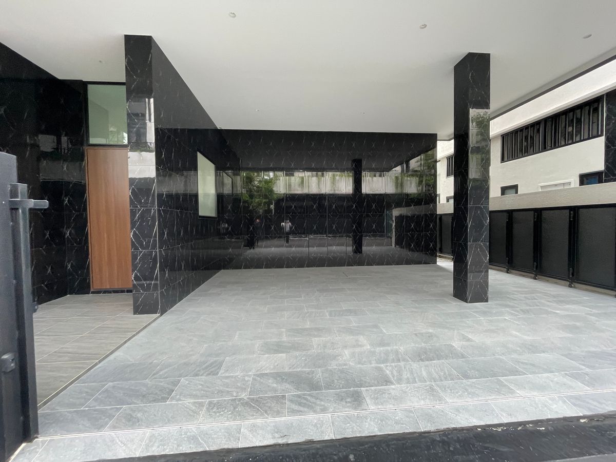 ขายบ้านรามคำแหง หัวหมาก : บ้าน Super Luxury “ARNA Rama9” 4 ห้องนอน 5 ห้องน้ำ 3 ที่จอดรถ บ้านเดี่ยว 3 ชั้น + ดาดฟ้า สไตล์ Super Luxury บนทำเลศักยภาพสูงใจกลางพระราม 9 – รามคำแหง ใจกลางเมือง ใกล้รถไฟฟ้าสายสีส้ม 