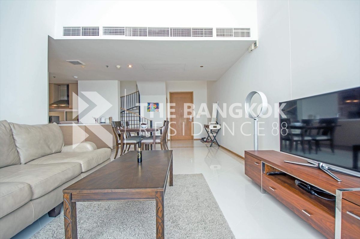 ให้เช่าคอนโดสาทร นราธิวาส : The Empire place  ยูนิต Luxury หรูหราแบบไม่ต้องรอ ใกล้ BTS ช่องนนทรี