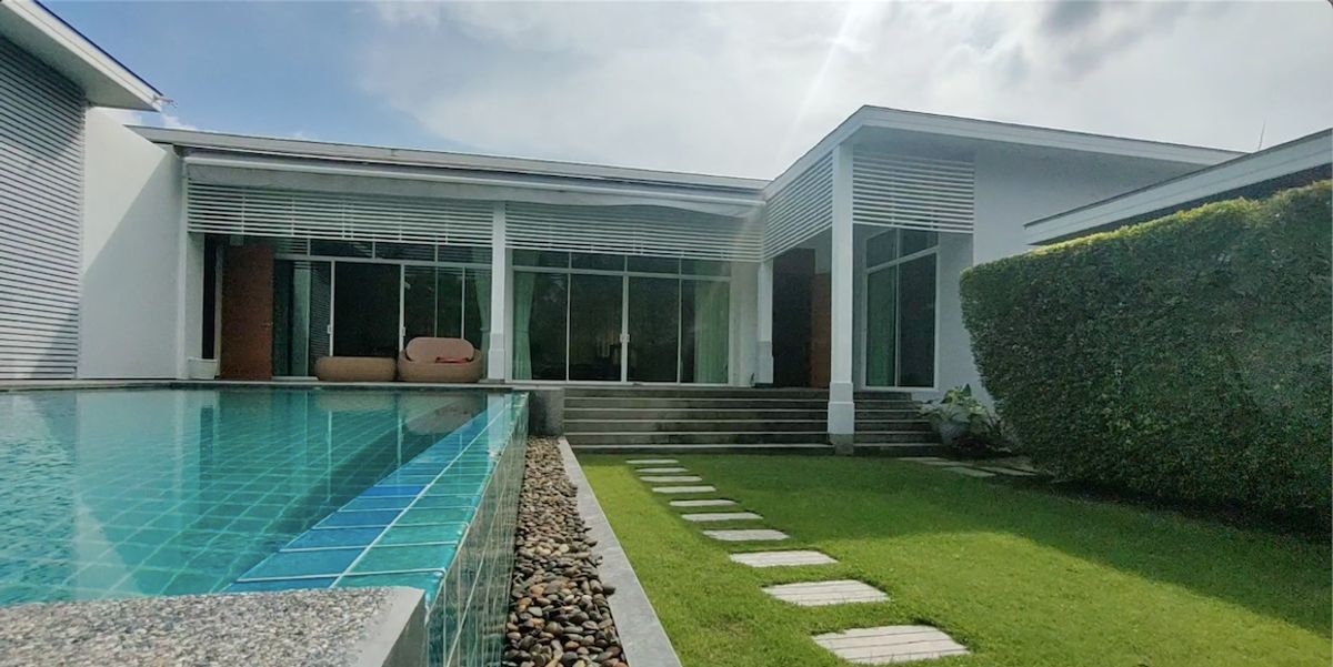 ขายบ้านชะอำ เพชรบุรี : Pool Villa ชะอำ: บ้านพักตากอากาศสุดหรู พร้อมอยู่ วิวภูเขา ใกล้ทะเล