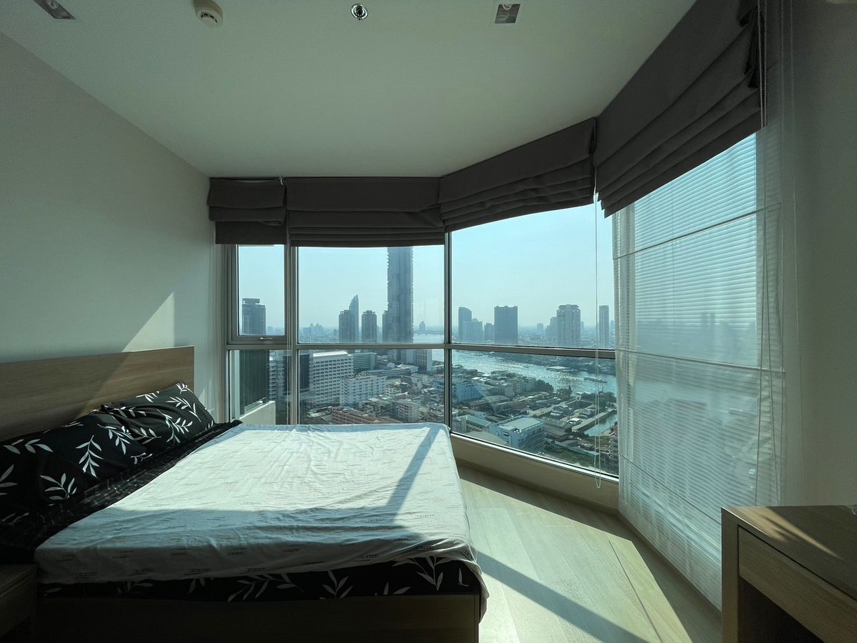 ให้เช่าคอนโดสาทร นราธิวาส : Rhythm Sathorn, Special Layout Only 1 unit per floor, River View