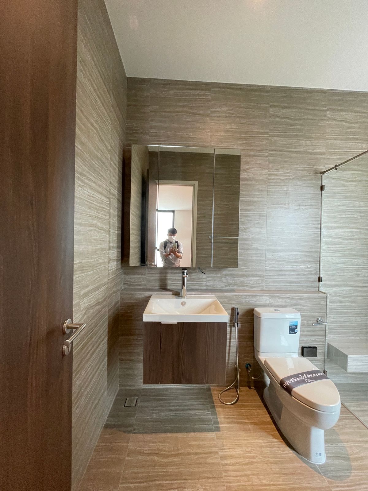 ขายบ้านรามคำแหง หัวหมาก : บ้าน Super Luxury “ARNA Rama9” 4 ห้องนอน 5 ห้องน้ำ 3 ที่จอดรถ บ้านเดี่ยว 3 ชั้น + ดาดฟ้า สไตล์ Super Luxury บนทำเลศักยภาพสูงใจกลางพระราม 9 – รามคำแหง ใจกลางเมือง ใกล้รถไฟฟ้าสายสีส้ม 