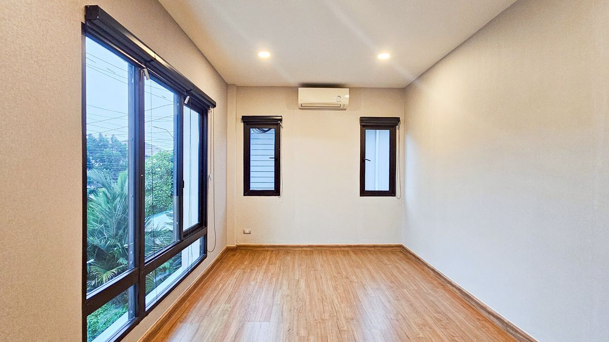 For SaleHouseBangna, Bearing, Lasalle : Centro Bangna Km.7 Never lived in Near Mega Bangna International school 