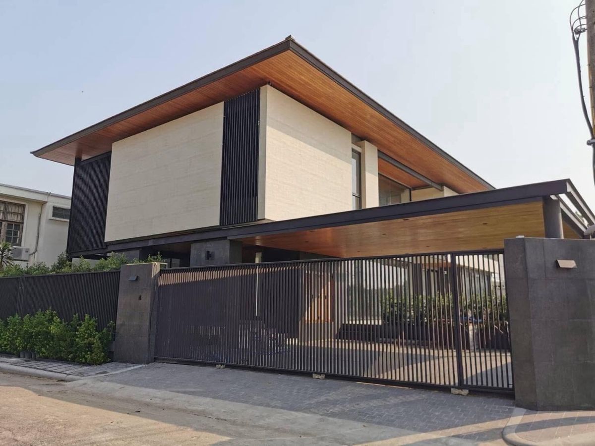 ให้เช่าบ้านบางนา แบริ่ง ลาซาล : Evergreen Ville Bangna - Trad 