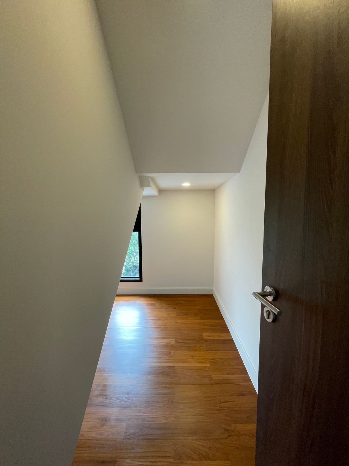 ขายบ้านรามคำแหง หัวหมาก : บ้าน Super Luxury “ARNA Rama9” 4 ห้องนอน 5 ห้องน้ำ 3 ที่จอดรถ บ้านเดี่ยว 3 ชั้น + ดาดฟ้า สไตล์ Super Luxury บนทำเลศักยภาพสูงใจกลางพระราม 9 – รามคำแหง ใจกลางเมือง ใกล้รถไฟฟ้าสายสีส้ม 