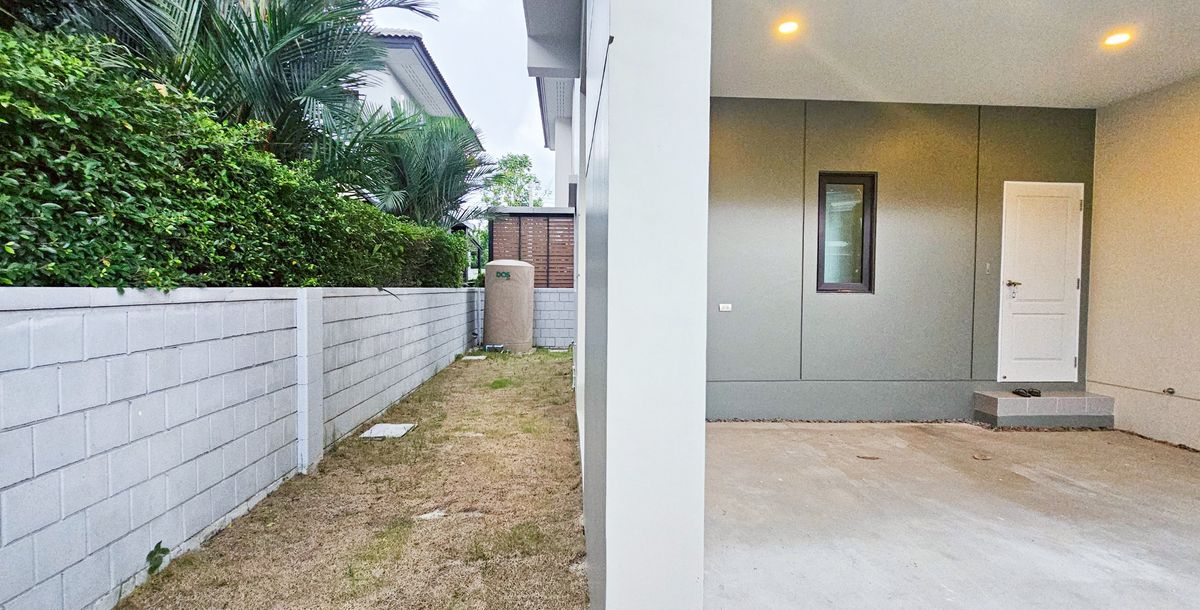 For SaleHouseBangna, Bearing, Lasalle : Centro Bangna Km.7 Never lived in Near Mega Bangna International school 