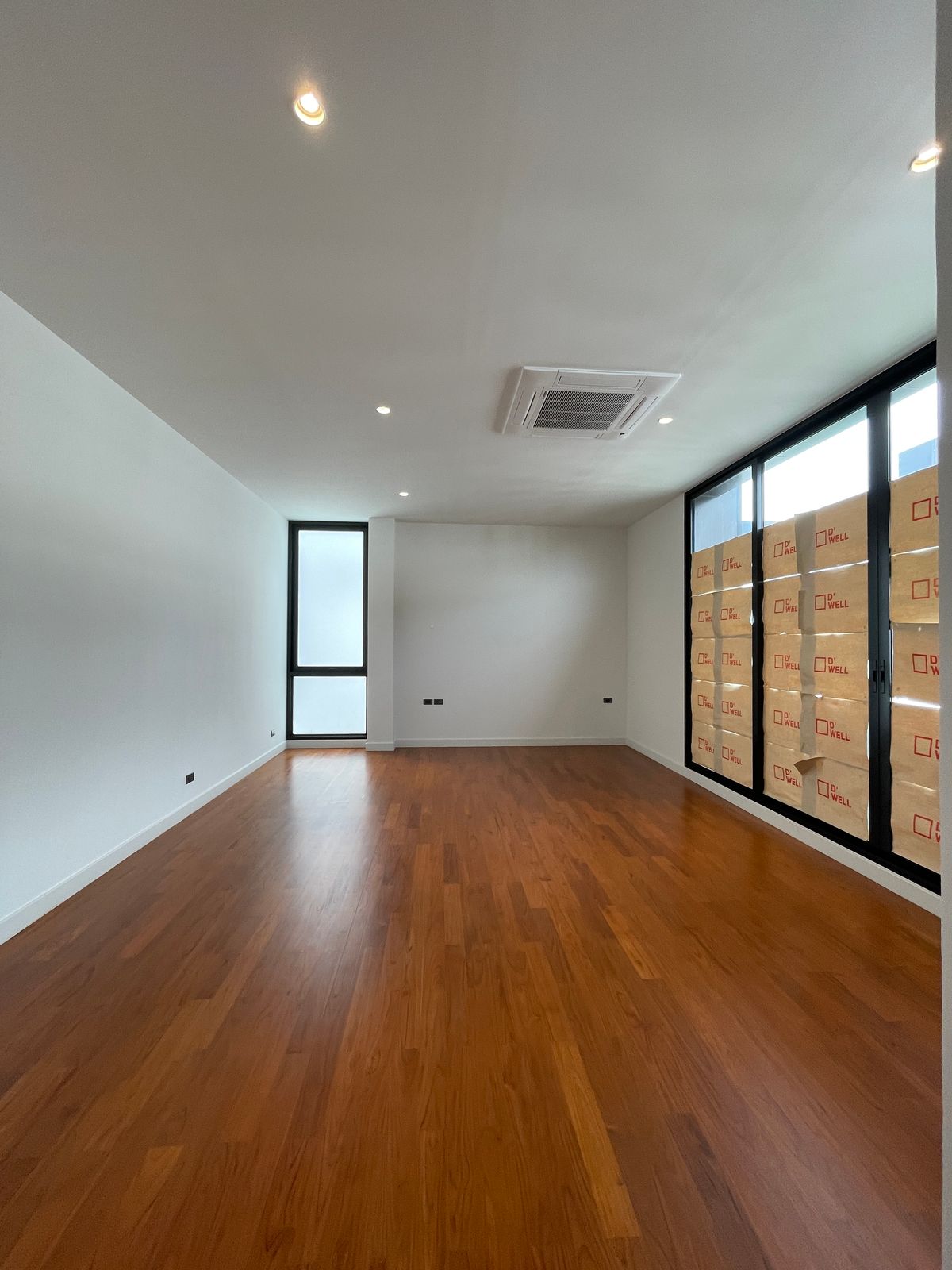 ขายบ้านรามคำแหง หัวหมาก : บ้าน Super Luxury “ARNA Rama9” 4 ห้องนอน 5 ห้องน้ำ 3 ที่จอดรถ บ้านเดี่ยว 3 ชั้น + ดาดฟ้า สไตล์ Super Luxury บนทำเลศักยภาพสูงใจกลางพระราม 9 – รามคำแหง ใจกลางเมือง ใกล้รถไฟฟ้าสายสีส้ม 