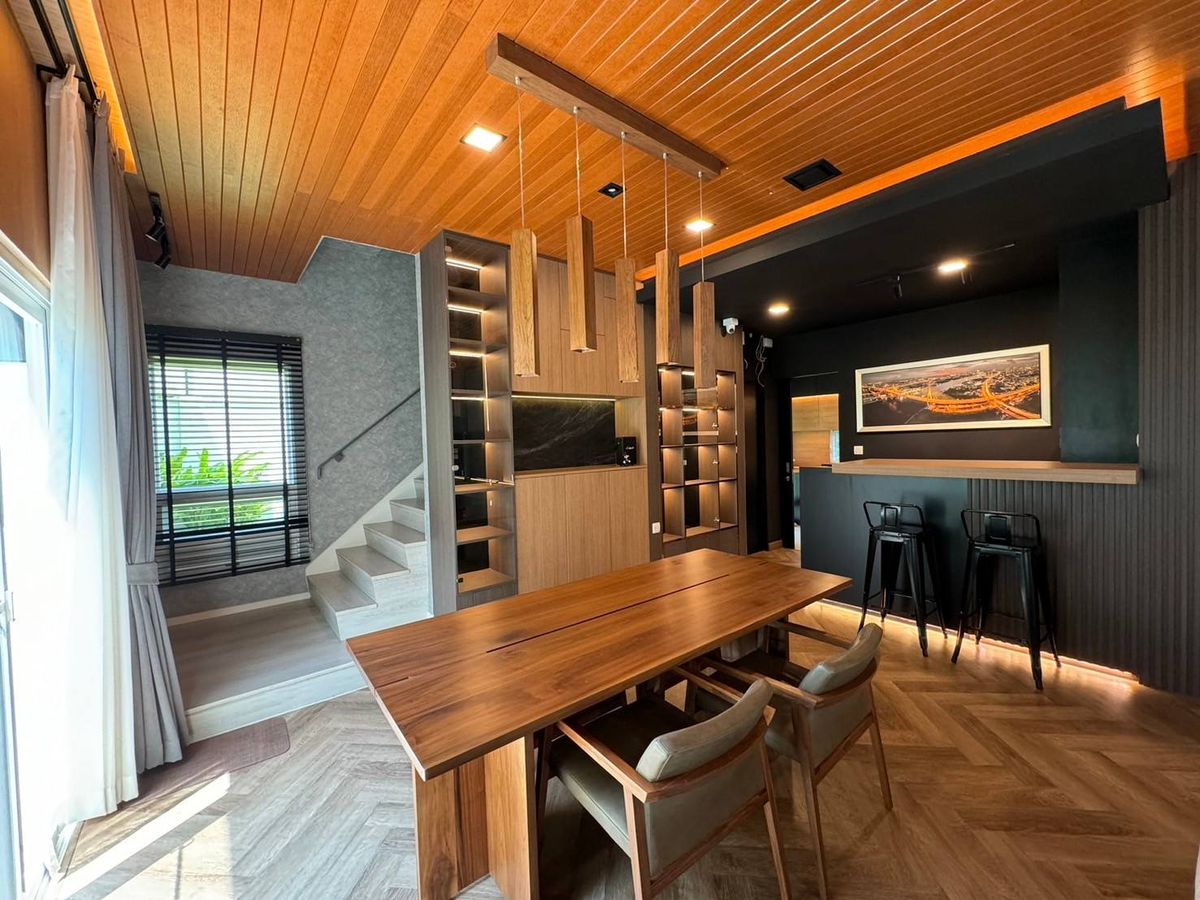 For RentHouseLadkrabang, Suwannaphum Airport : ⭐️😊✅ House for rent, Manthana Bangna-Wongwaen project, beautifully decorated, spacious usable area, convenient transportation
