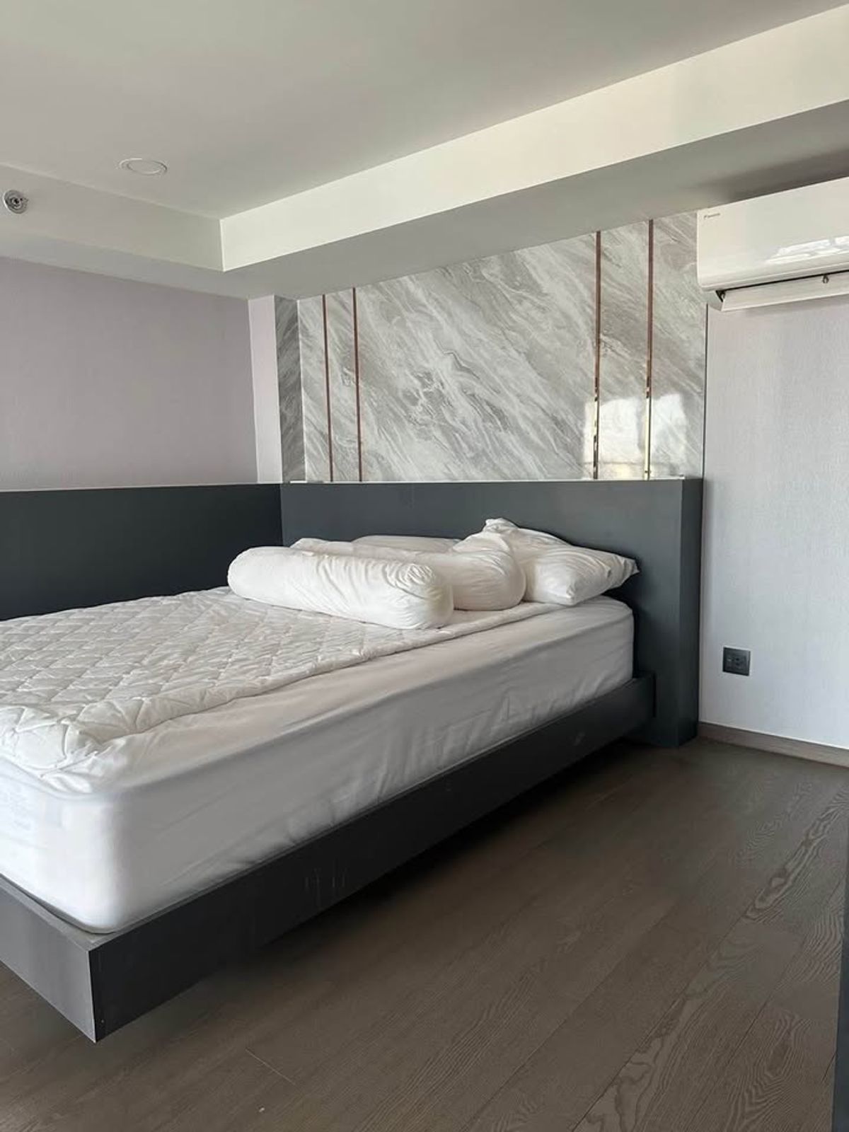 ให้เช่าคอนโดสยาม จุฬา สามย่าน : ว่างให้เช่า📍Park Origin Chula-Samyan🔥Duplex 2 ชั้น ห้องสวยมากก 35ตร.ม.