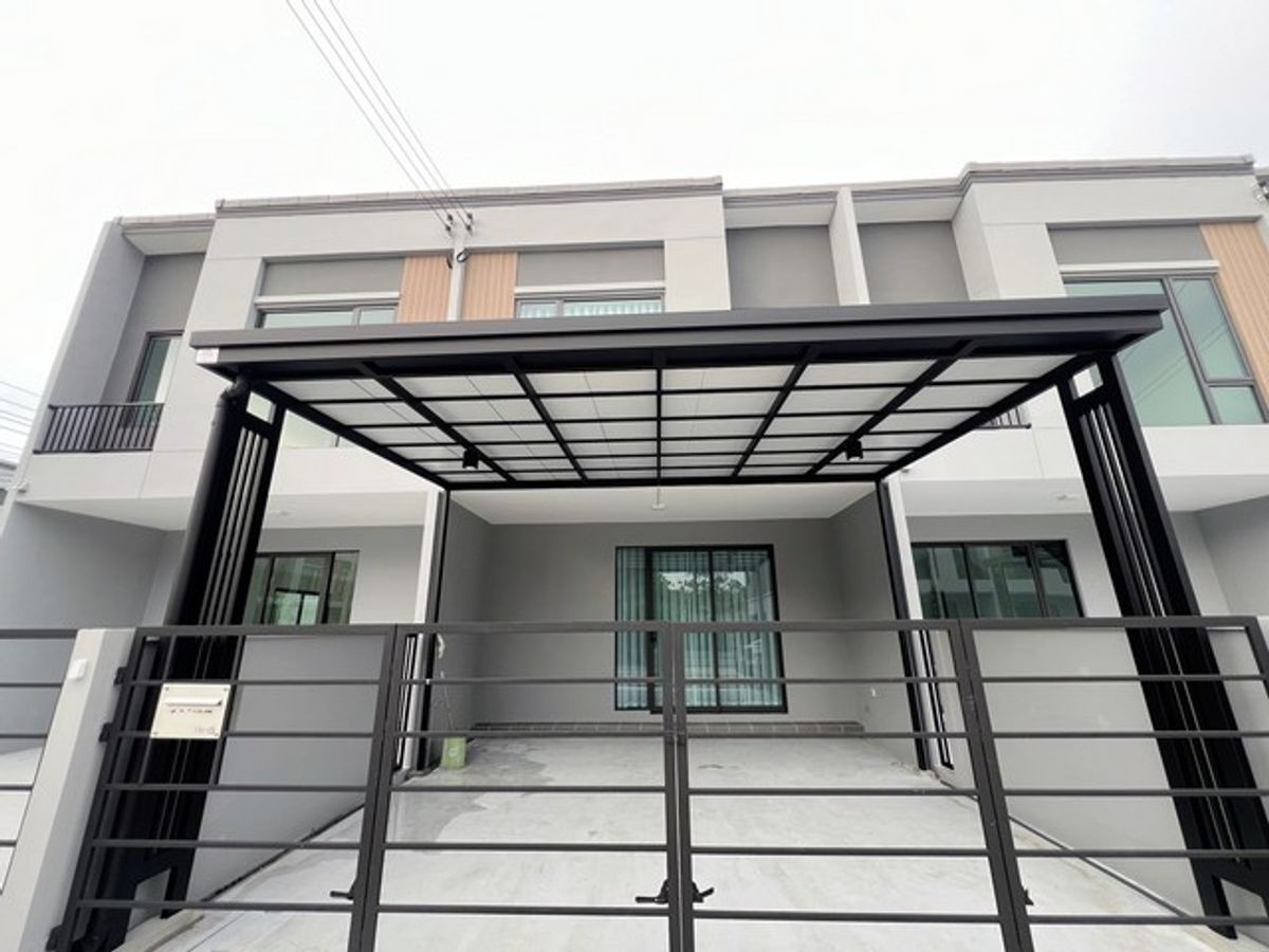 ให้เช่าทาวน์โฮมบางนา แบริ่ง ลาซาล : HR2623ให้เช่าทาวน์โฮม 2 ชั้น หมู่บ้านพลีโน่ สุขุมวิท บางนา 2 ใกล้ Mega Bangna พร้อมอยู่