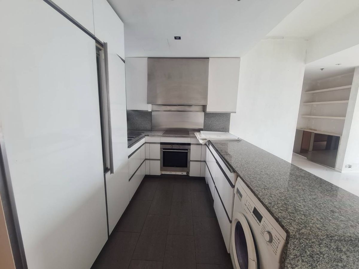 ขายคอนโดสาทร นราธิวาส : 🔥 𝙁𝙤𝙧 𝙎𝙖𝙡𝙚: The Met Sathorn 🔥 HOT DEAL! Best Price in the Market Right NowOnly THB 10.99 MB 2 Bedrooms / 2 Bathroom