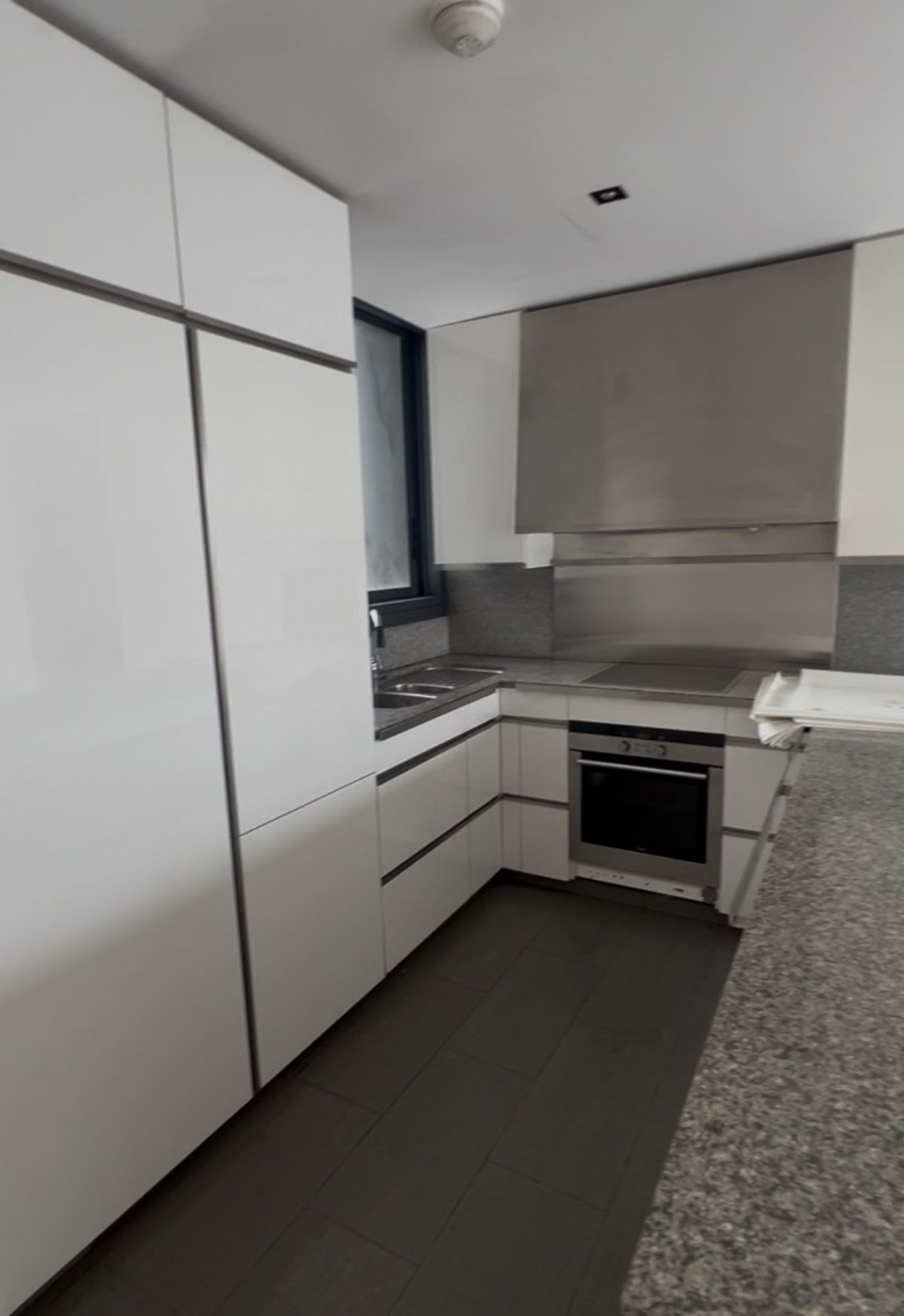 ขายคอนโดสาทร นราธิวาส : 🔥 𝙁𝙤𝙧 𝙎𝙖𝙡𝙚: The Met Sathorn 🔥 HOT DEAL! Best Price in the Market Right NowOnly THB 10.99 MB 2 Bedrooms / 2 Bathroom