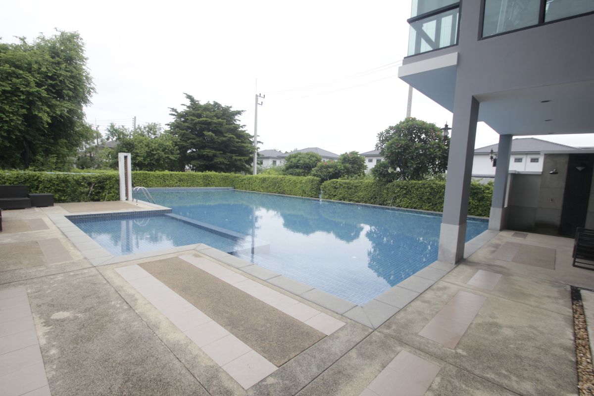 For SaleHousePhutthamonthon, Salaya : Baan Dae Yewaphatsorn Pinklao Petchkasem The new house has never been to sell, loss with fir, air conditioner, refrigerator, curtain, 61.9 square wah.