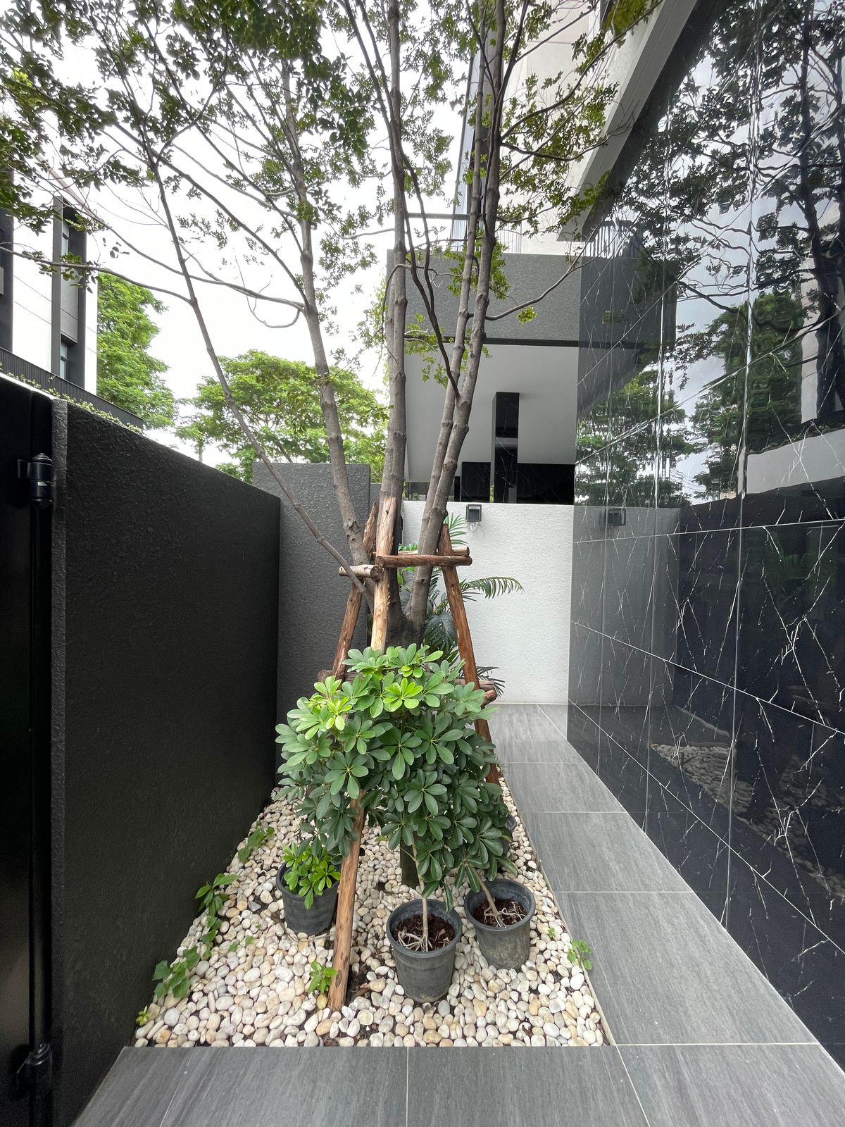 ขายบ้านรามคำแหง หัวหมาก : บ้าน Super Luxury “ARNA Rama9” 4 ห้องนอน 5 ห้องน้ำ 3 ที่จอดรถ บ้านเดี่ยว 3 ชั้น + ดาดฟ้า สไตล์ Super Luxury บนทำเลศักยภาพสูงใจกลางพระราม 9 – รามคำแหง ใจกลางเมือง ใกล้รถไฟฟ้าสายสีส้ม 