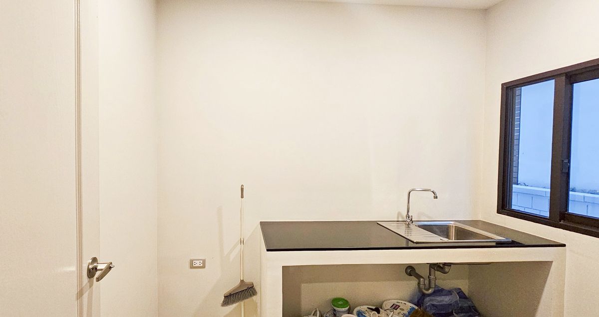 For SaleHouseBangna, Bearing, Lasalle : Centro Bangna Km.7 Never lived in Near Mega Bangna International school 