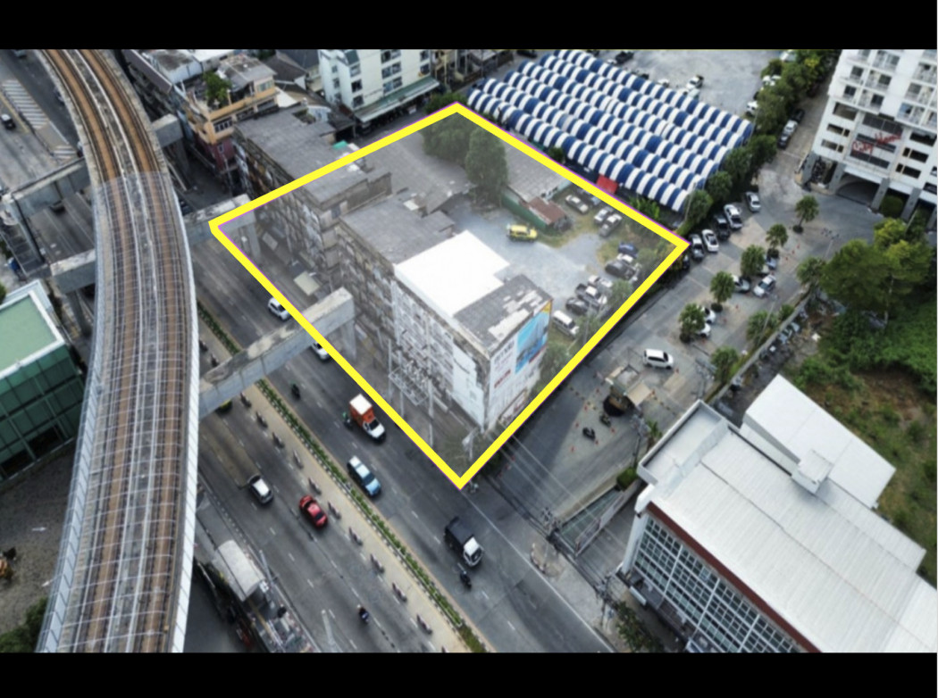 For SaleLandPinklao, Charansanitwong : Land for sale, next to Charansanitwong Road, 1 rai, 2 ngan, 69 sq w, suitable for business. KK