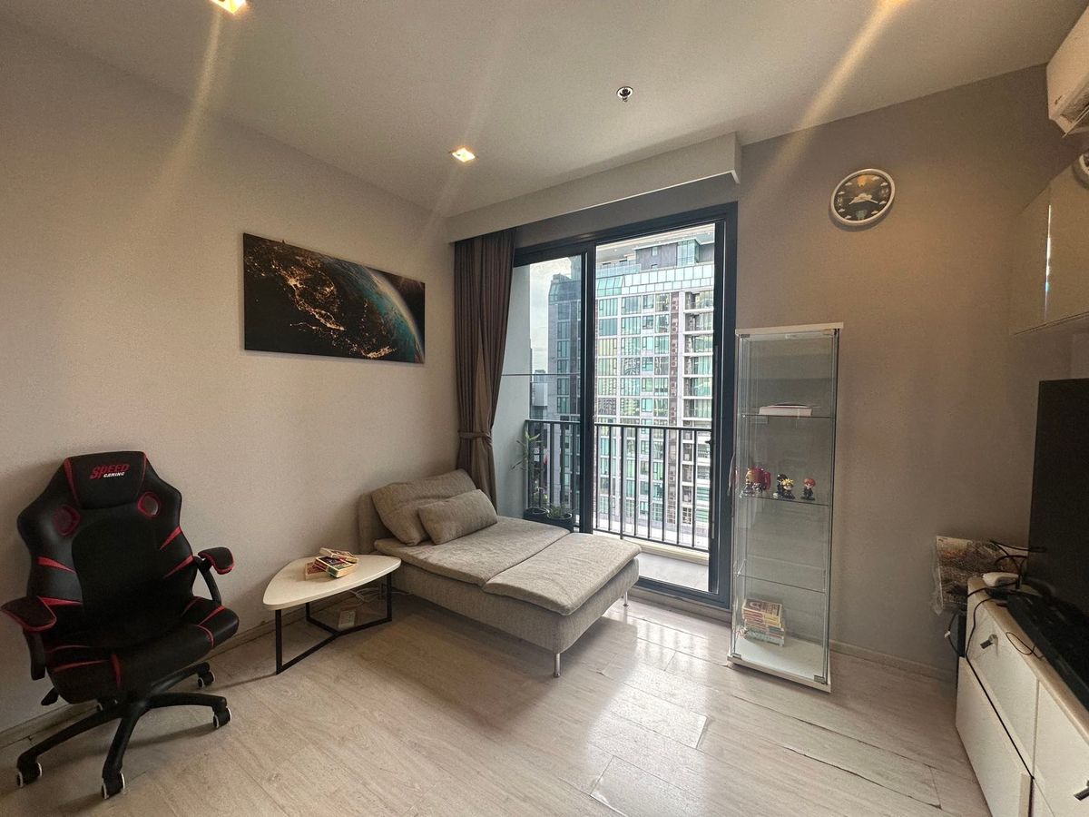 ให้เช่าคอนโดสุขุมวิท อโศก ทองหล่อ : M Thonglor 10 Apartment for rent! 1 bedroom 1 bathroom Pet friendly (yearly contract)