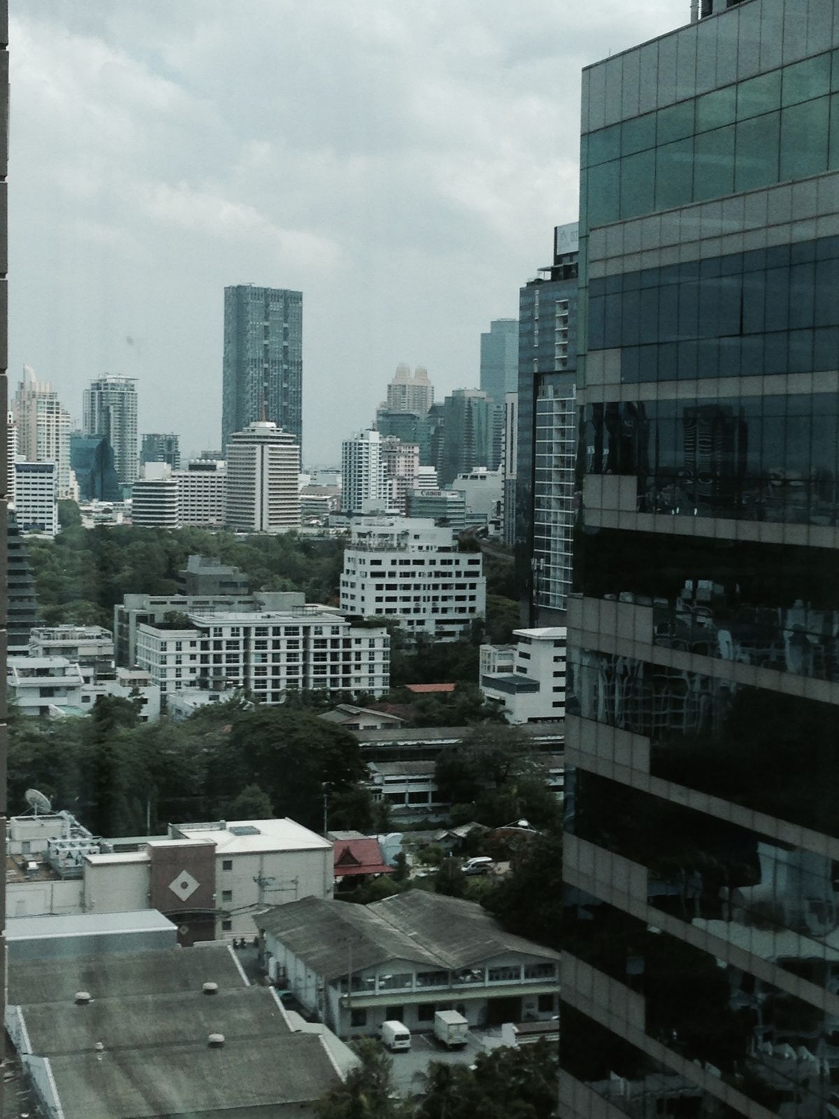 ขายคอนโดวิทยุ ชิดลม หลังสวน : Q Langsuan / ทำเลดีย่านหลังสวน ใกล้ BTS ชิดลม ราคาดีที่สุดในตลาด / 2 นอน 92 ตร.ม. โทร 0937890899