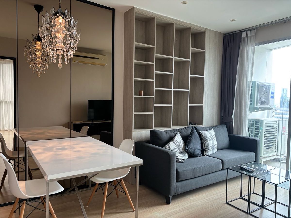 For RentCondoOnnut, Udomsuk : RENT condo near BTS Phrakhanong station! 250m walk 5mins
FOR RENT 52 SQ.M. at Skywalk Residences : A beautiful view Bangkok  : 26,900 THB/month