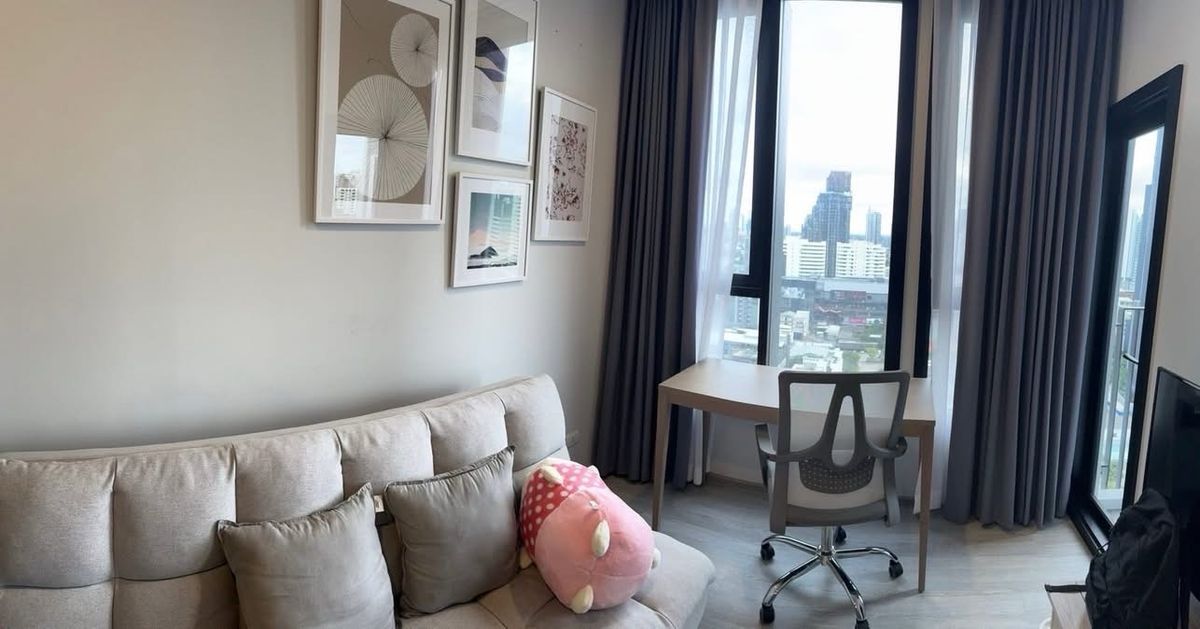 ให้เช่าคอนโดสุขุมวิท อโศก ทองหล่อ : For Rent📍1Bed1Bath🛁 XT Ekkamai 📞0639399665
