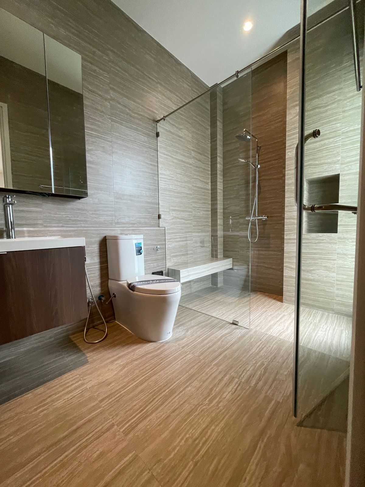 ขายบ้านรามคำแหง หัวหมาก : บ้าน Super Luxury “ARNA Rama9” 4 ห้องนอน 5 ห้องน้ำ 3 ที่จอดรถ บ้านเดี่ยว 3 ชั้น + ดาดฟ้า สไตล์ Super Luxury บนทำเลศักยภาพสูงใจกลางพระราม 9 – รามคำแหง ใจกลางเมือง ใกล้รถไฟฟ้าสายสีส้ม 