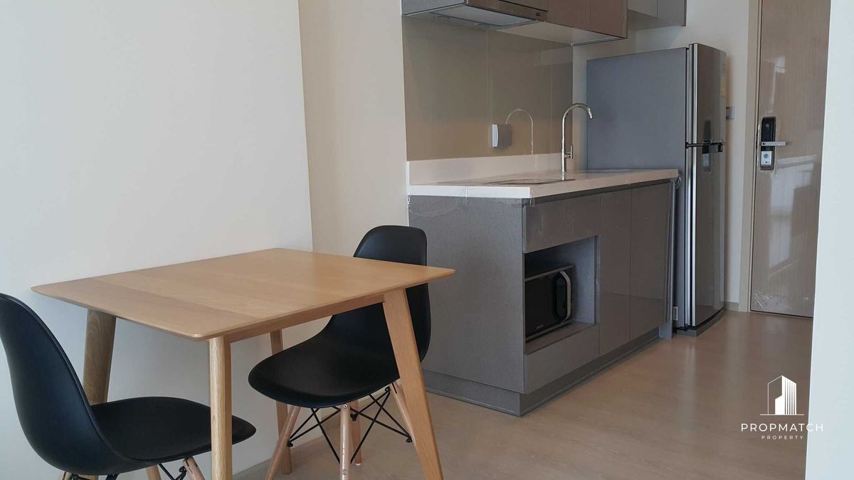 For RentCondoRama9, Petchburi, RCA : ✨flash deal ✨RHYTHM Asoke II (1Bed 1Bath 28SQM.) Completely decorated !! Only 18,000 baht per month Tel.0981315848 @PropMatch