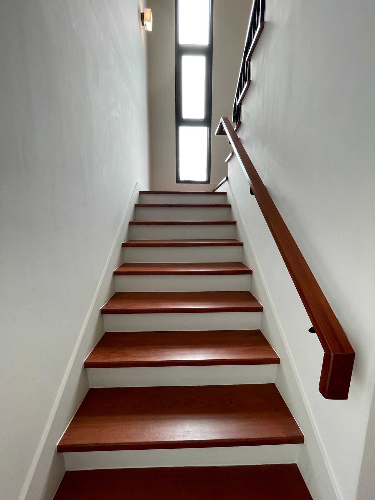 ขายบ้านรามคำแหง หัวหมาก : บ้าน Super Luxury “ARNA Rama9” 4 ห้องนอน 5 ห้องน้ำ 3 ที่จอดรถ บ้านเดี่ยว 3 ชั้น + ดาดฟ้า สไตล์ Super Luxury บนทำเลศักยภาพสูงใจกลางพระราม 9 – รามคำแหง ใจกลางเมือง ใกล้รถไฟฟ้าสายสีส้ม 