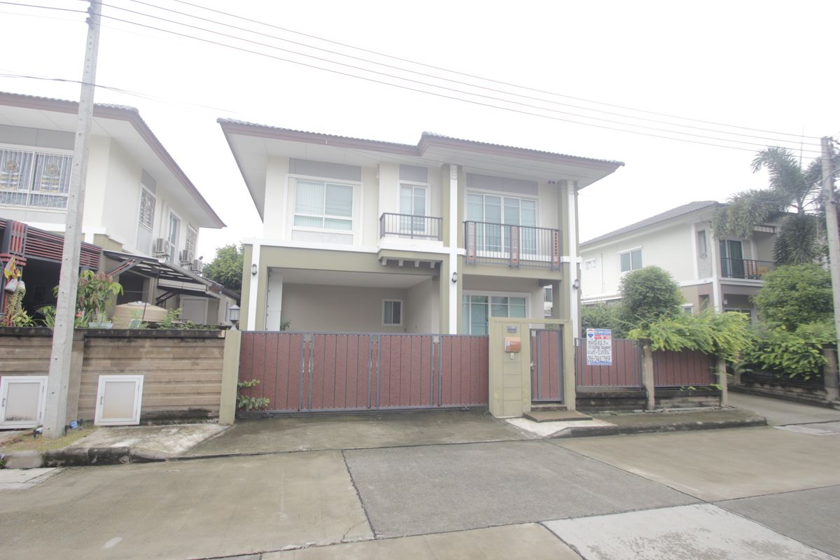 For SaleHousePhutthamonthon, Salaya : Baan Dae Yewaphatsorn Pinklao Petchkasem The new house has never been to sell, loss with fir, air conditioner, refrigerator, curtain, 61.9 square wah.