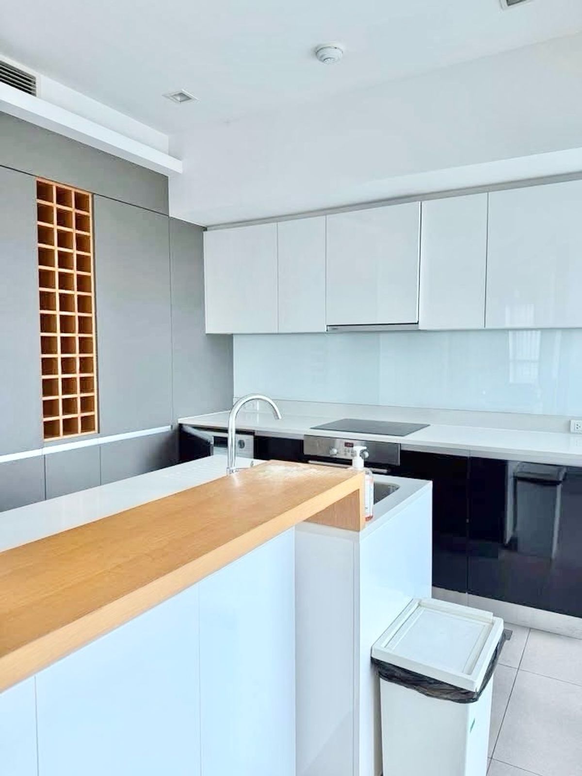 For RentCondoWongwianyai, Charoennakor : 🌟 For Rent: The River Condominium (Luxury Duplex Penthouse) 🌟 4BED5 Bath 200k