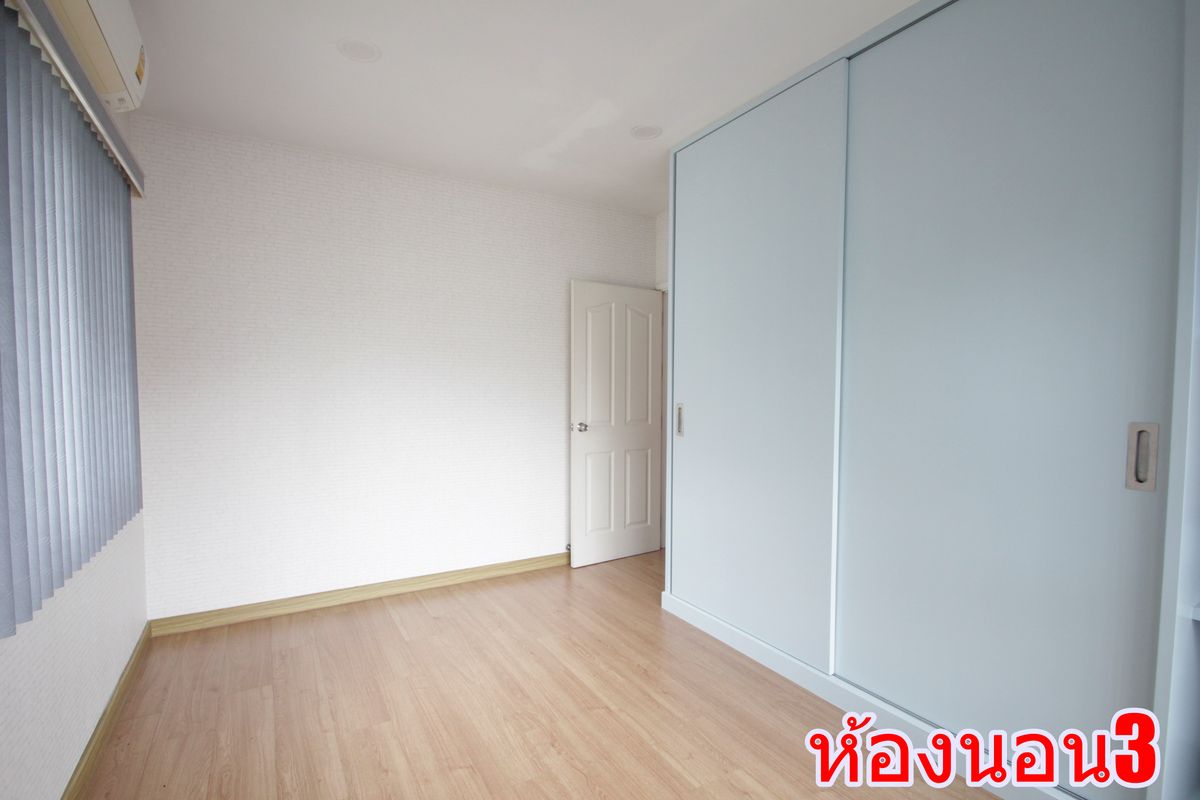 For SaleHousePhutthamonthon, Salaya : Baan Dae Yewaphatsorn Pinklao Petchkasem The new house has never been to sell, loss with fir, air conditioner, refrigerator, curtain, 61.9 square wah.