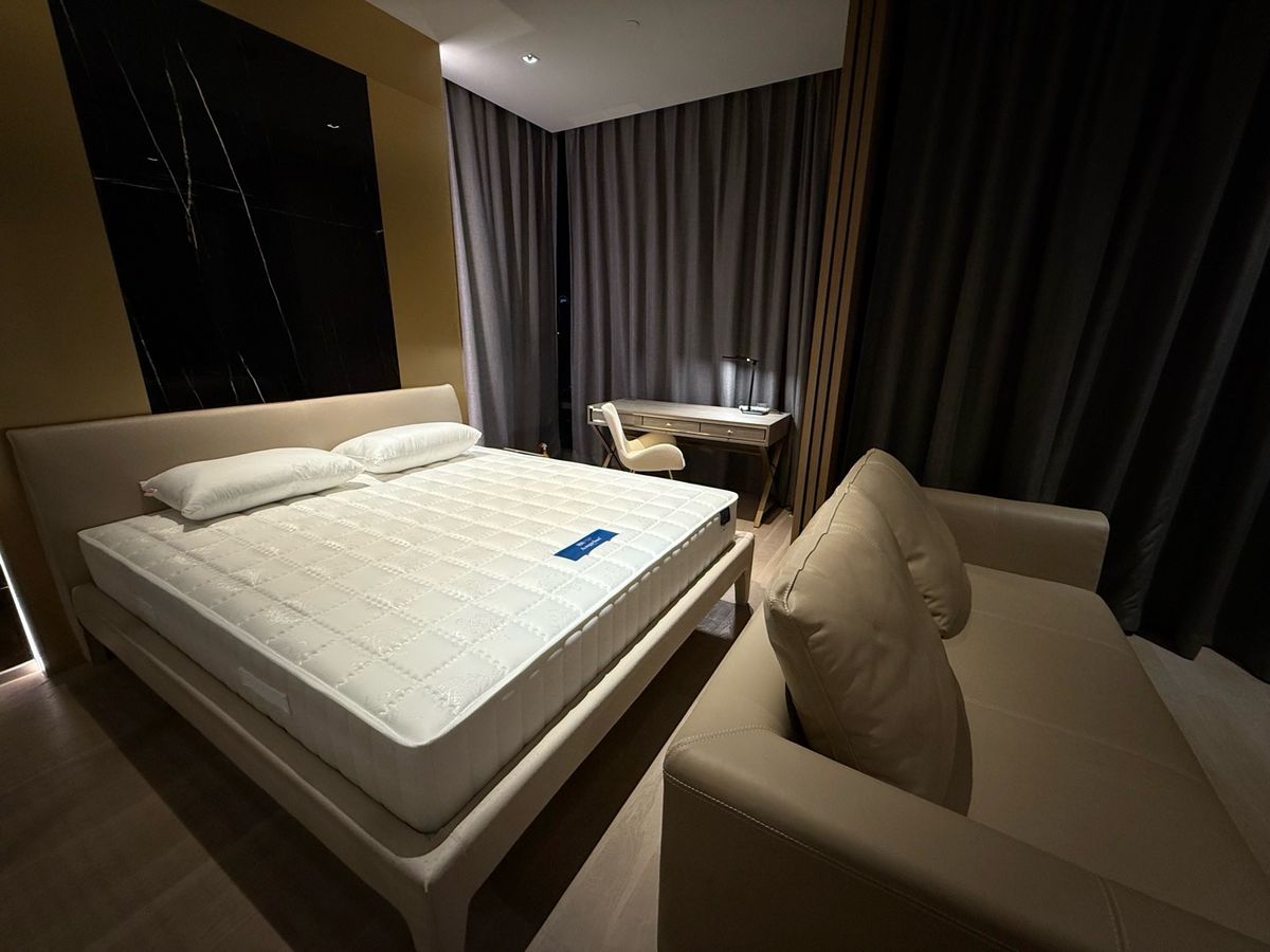 For RentCondoSilom, Saladaeng, Bangrak : 🔥For urgent rent🔥Ashton Silom, luxurious room, fully furnished, in the heart of the city, near Chong Nonsi BTS station, ready to move in