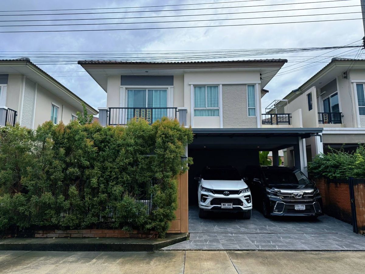 ให้เช่าบางนา แบริ่ง ลาซาล : ให้เช่า บ้านแฝด 2 ชั้น ม.ภัสสร ไพรด์ ศรีนครินทร์-หนามแดง บ้านสวย เฟอร์นิเจอร์ครบ พร้อมอยู่ ราคา 38,000 บาท