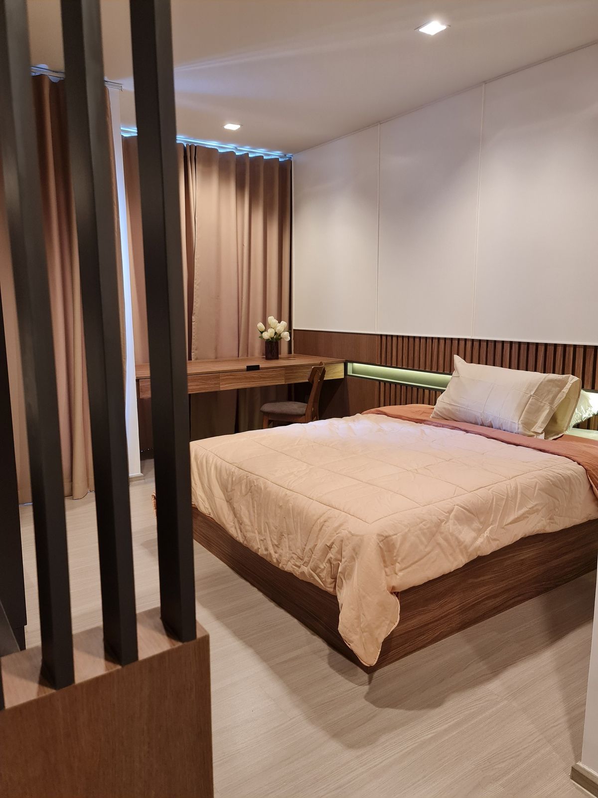 ให้เช่าคอนโดพระราม 9 เพชรบุรีตัดใหม่ RCA : เช่า RR277 Life Asoke Rama9 ห้องสวย ชั้นสูง วิวโปร่ง ใกล้รถไฟฟ้า MRT พระราม9 
