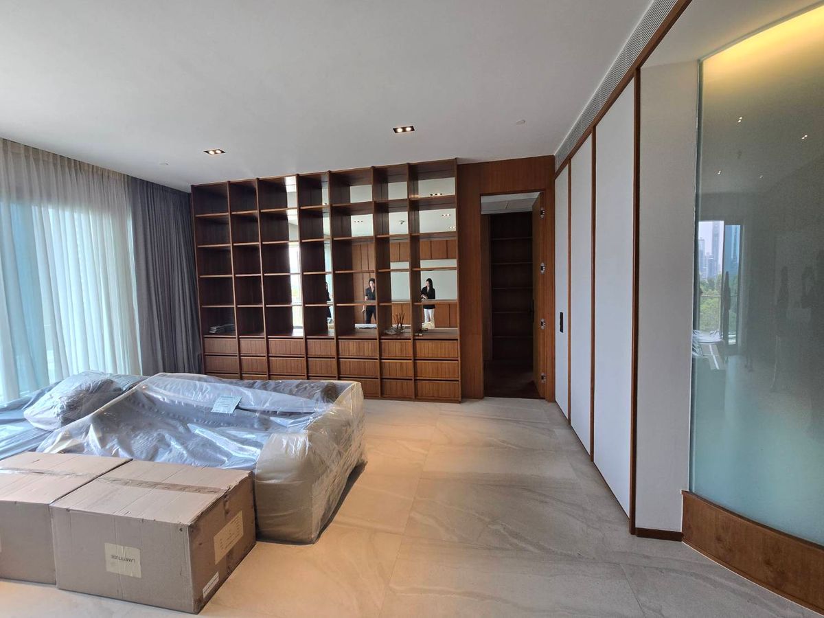 ขายคอนโดวิทยุ ชิดลม หลังสวน : 185 Rajadamri / ห้องสวย วิวสวนลุม ใกล้ BTS ราชดำริ ราคาดีที่สุดในตลาด / 2 นอน 150 ตร.ม. โทร 0937890899