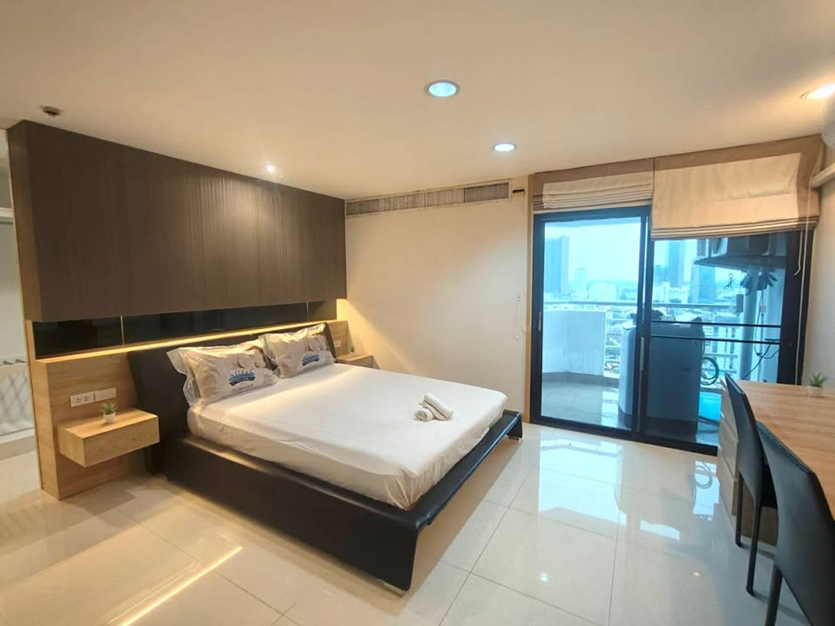 For RentCondoSukhumvit, Asoke, Thonglor : Waterford Diamond Sukhumvit 30/1 | Spacious 84 sqm 2BR on High Floor with Open City View