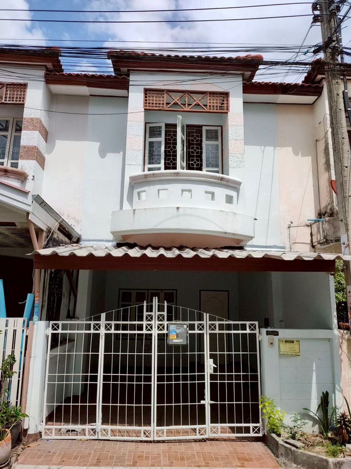 ขายทาวน์โฮมนนทบุรี บางใหญ่ บางบัวทอง : ขายทาวน์เฮ้าส์ 2 ชั้น เนื้อที่ 16 ตร.ว. 3 ห้องนอน 2 ห้องน้ำ หมู่บ้านปิยวรารมย์3 