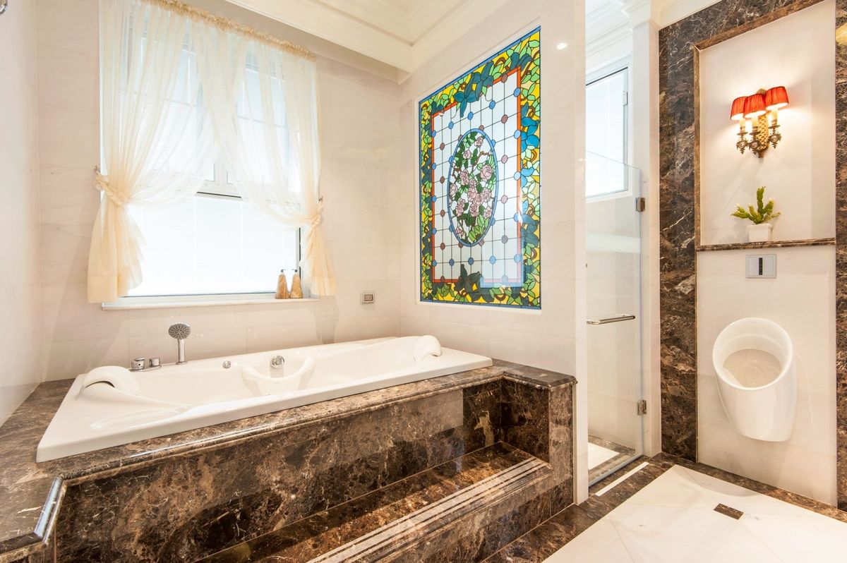 ขายบ้านพระราม 9 เพชรบุรีตัดใหม่ RCA : 🎁 อาณาจักรส่วนตัว 3 อาคารกลางเมือง! 🎁 ห่างสยามพารากอนแค่ 15 นาที!🌟