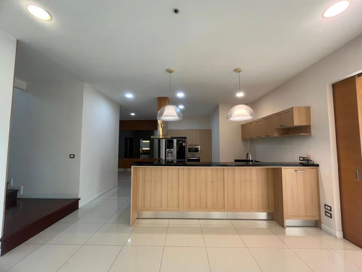 For SaleHouseSamut Prakan,Samrong : Single house with land, Village, Mill / 7 Bedrooms (Sale), Windmill Village / House Land 7 Bedrooms (For Sale) AIM003